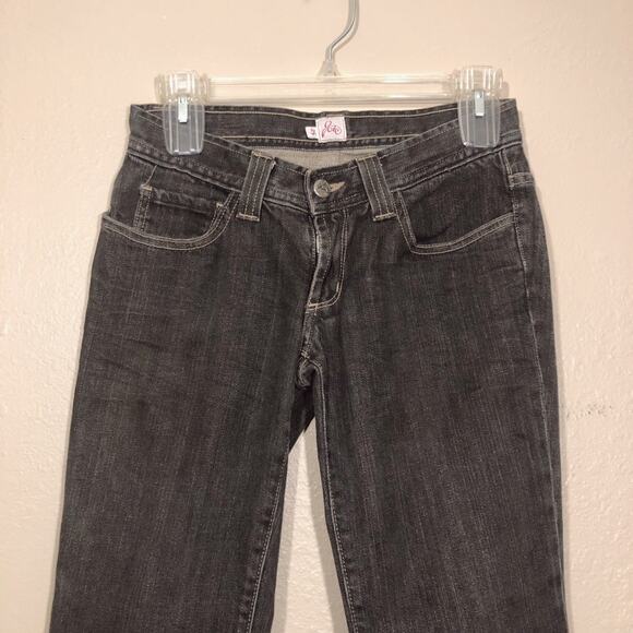 Joie Dark Wash Low Rise Cropped Jeans - Picture 5 of 12